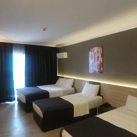 Grand Faik 3* Çeşme