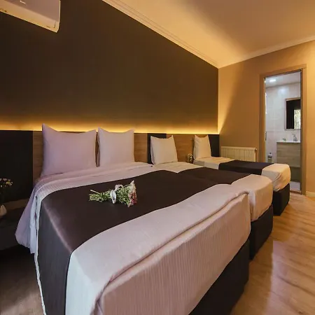 Hotel Grand Faik