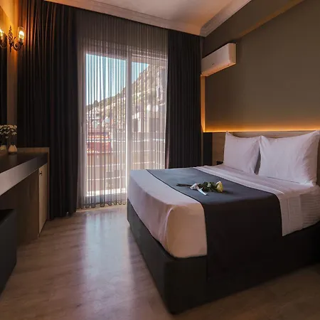 Hotel Grand Faik Cesme