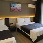 Hotel Grand Faik Çeşme