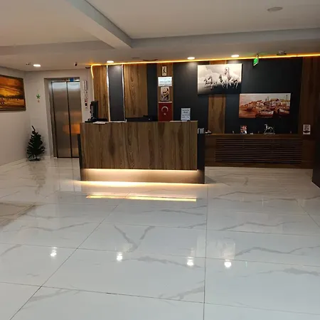 Otel Grand Faik Çeşme