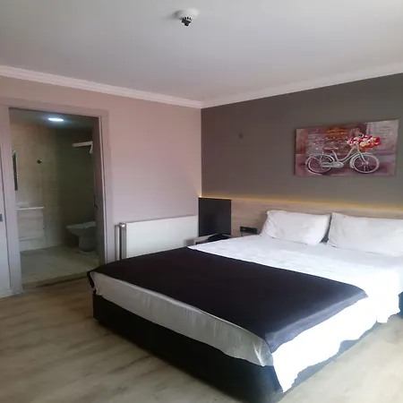 Grand Faik Hotel Çeşme