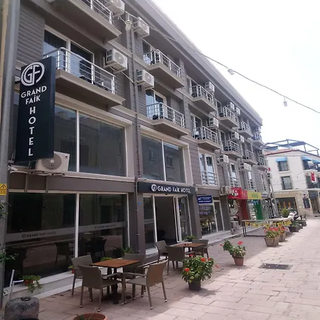Hotel Grand Faik