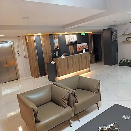 Hotel Grand Faik 3*