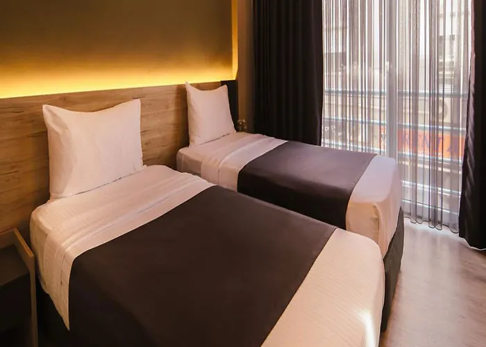 Hotel Grand Faik